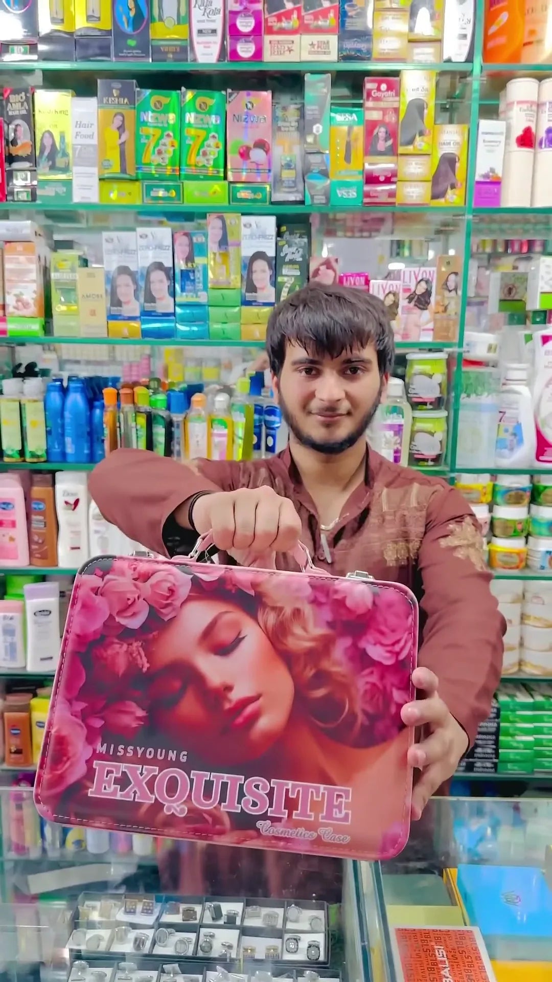 Miss Young Exquisite All-in-One Makeup Kit – Premium Cosmetic Case with Eyeshadows, Lipsticks, Foundation, Blush, Brushes & Mirror – Complete Professional Beauty Set for Daily, Party & Bridal Makeup