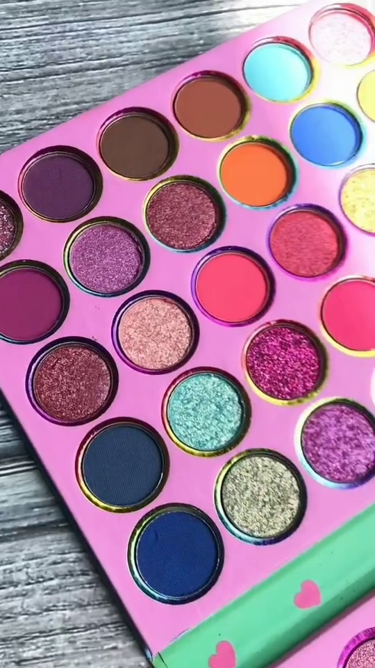 63-Color City Series Eyeshadow Palette Featuring Bold Mattes, Shimmery Glitters, and Vibrant Hues Inspired by the Energetic Vibes of Sydney