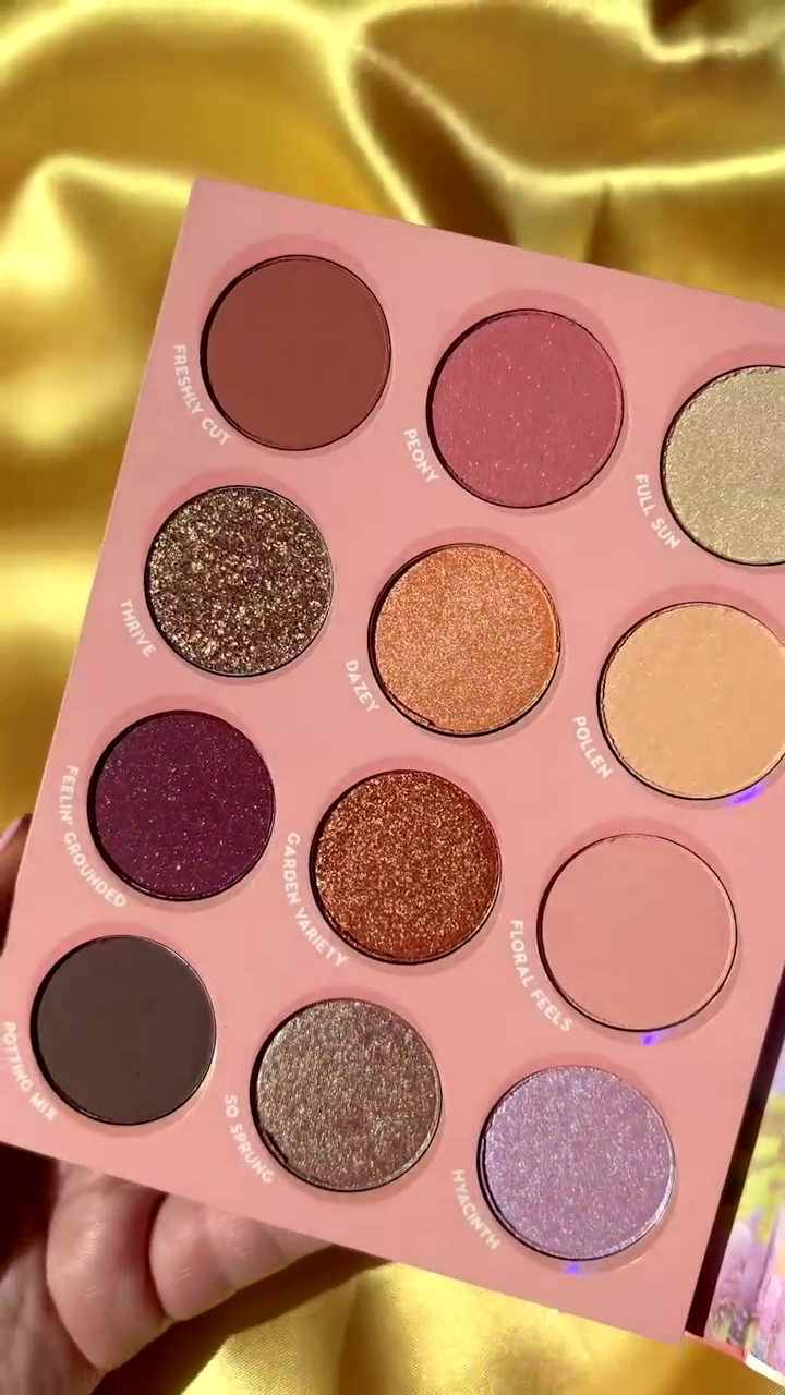 Floral-Inspired Eyeshadow Palette – 12 Sparkling and Matte Shades for Stunning, Colorful Eye Looks