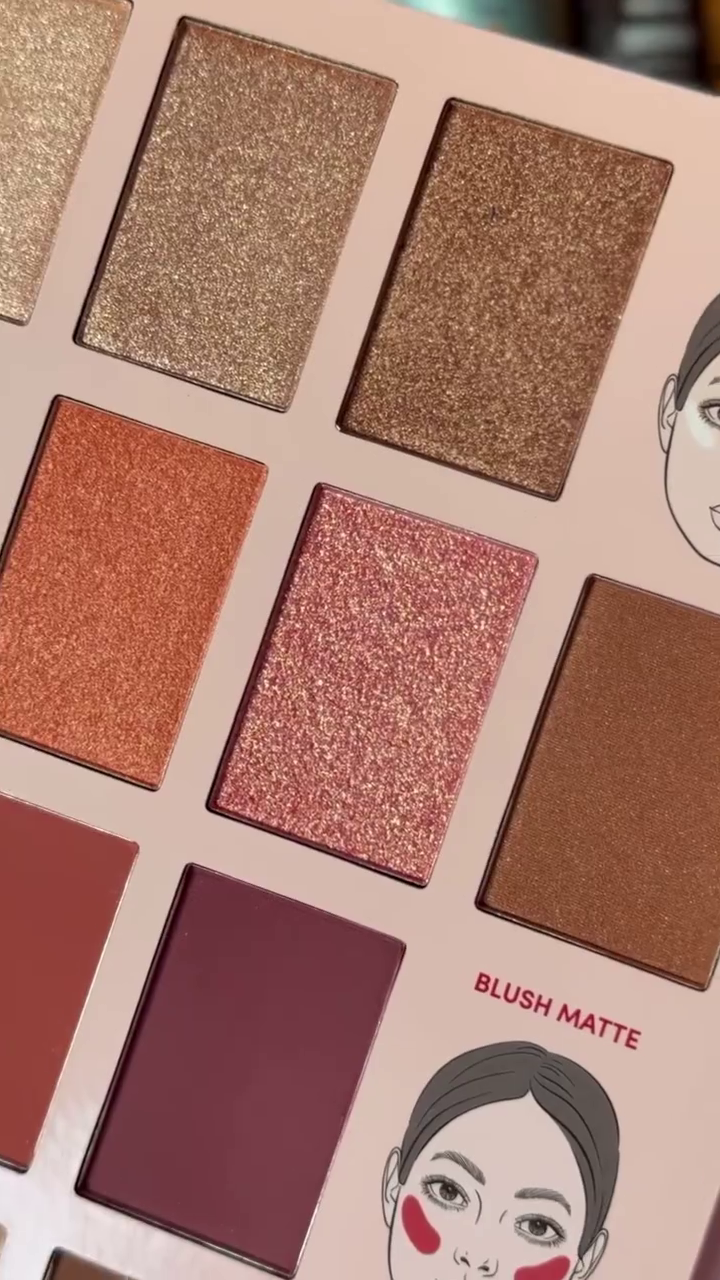 Ultimate Multi-Purpose Face Palette: Shimmering Highlighters, Vibrant Blushes, and Contouring Shades for a Complete, Radiant Look
