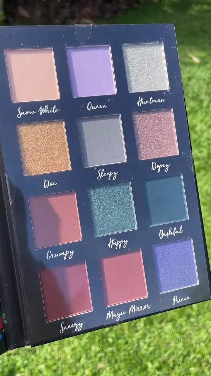 Complete Glam Cosmetic Kit – Stylish Makeup Collection for Women