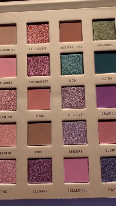 Radiant Expression 16-Shade Luxe Eyeshadow Palette – A Curated Collection of Matte, Shimmer, and Metallic Finishes for Bold, Creative, and Everyday Eye Looks