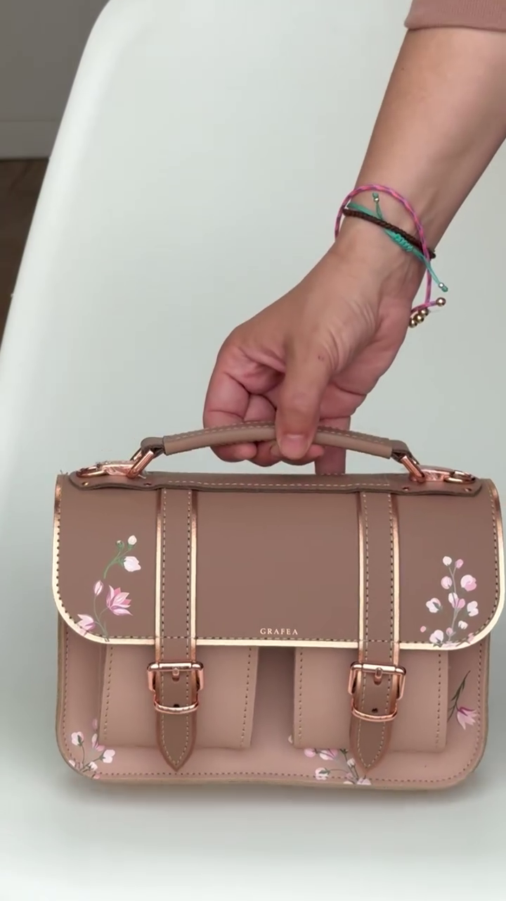 Floral-Printed Leather Handbag and Backpack Set with Rose Gold Hardware – Versatile Double-Handle Design with Adjustable Straps, Stylish Vintage-Inspired Detailing