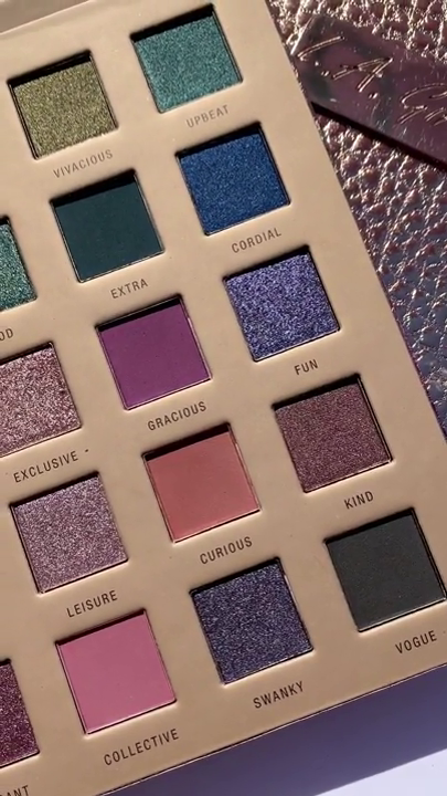 Radiant Expression 16-Shade Luxe Eyeshadow Palette – A Curated Collection of Matte, Shimmer, and Metallic Finishes for Bold, Creative, and Everyday Eye Looks