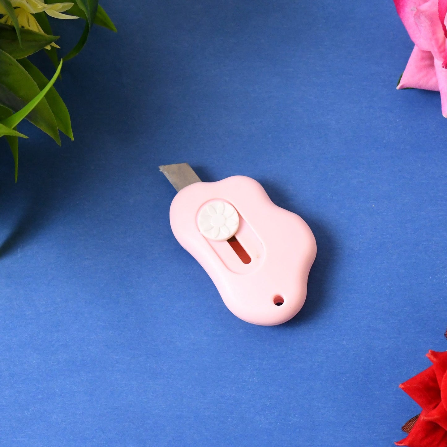 Mini Cloud Cutter (1 Pc): Portable & Safe Box Opener (Multiple Uses)