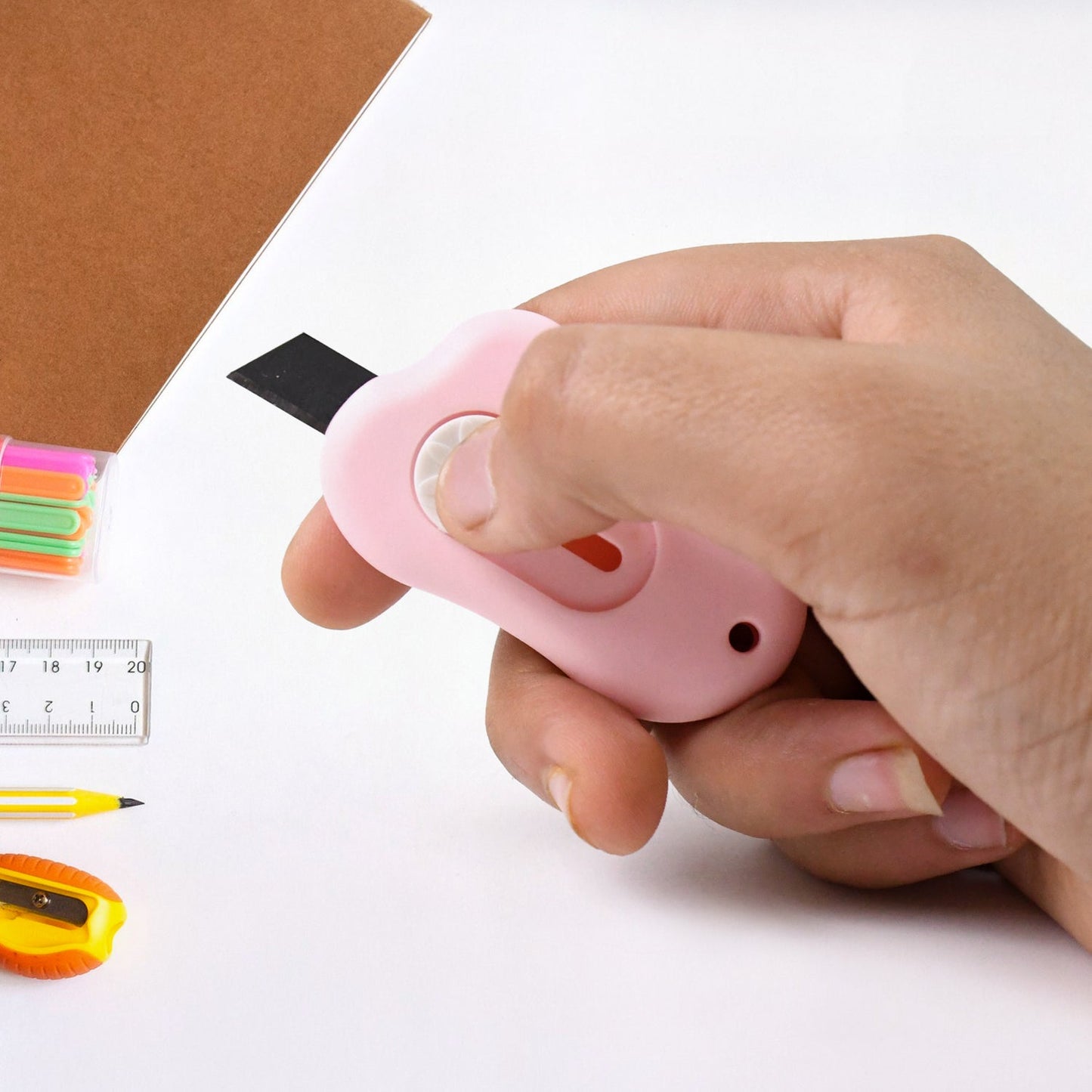 Mini Cloud Cutter (1 Pc): Portable & Safe Box Opener (Multiple Uses)