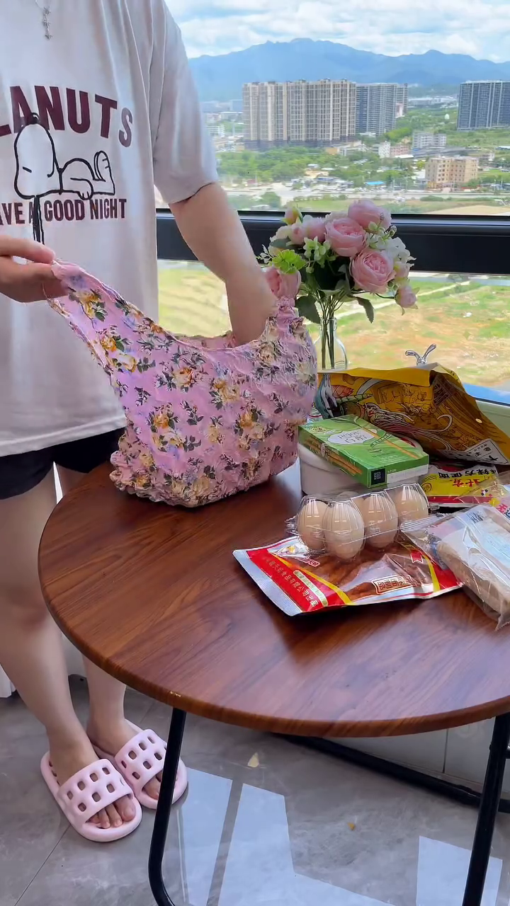 Handcrafted Mini Tote Bags Made from Colorful Scrunchie-Style Fabric – Soft, Puffy, and Lightweight Floral Patterned Purses Perfect for Cute Everyday Carry or Unique Handmade Gift