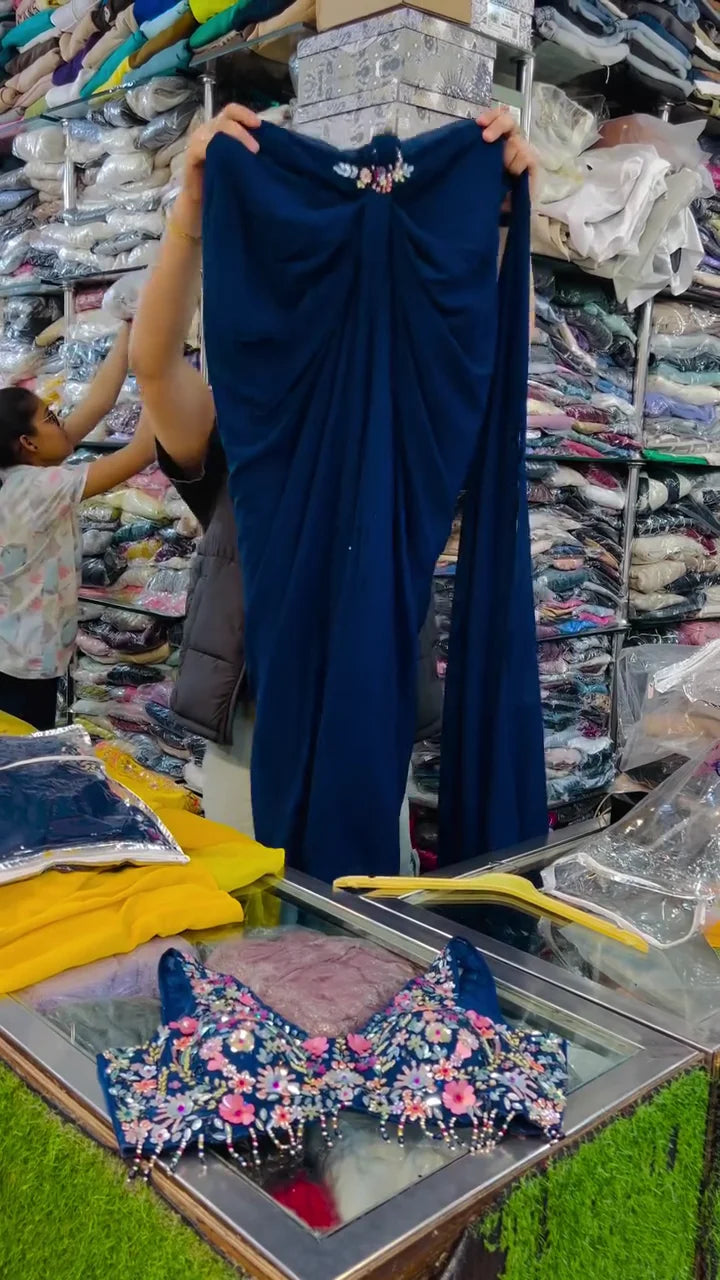 omen’s Choli – Traditional Handcrafted Blouse with Stylish Neckline & Sleeveless/Sleeved Options, Perfect for Sarees, Lehenga, and Festive Occasions