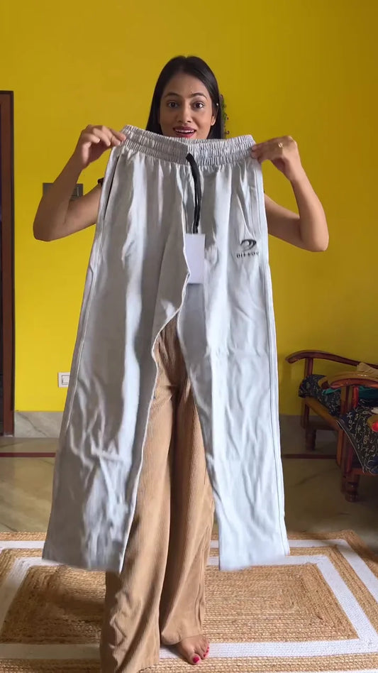 Women's Relaxed Fit Athleisure Set Featuring Breathable Cotton Joggers with Elasticated Waistband