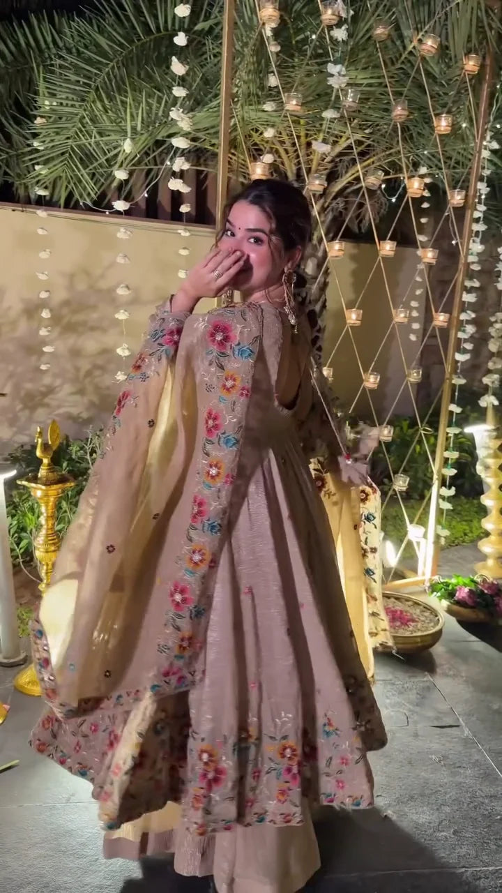 Cream Anarkali Dress for Women & Girls – Flared Silhouette, Soft Fabric & Perfect for Weddings, Festivals, and Special Occasions