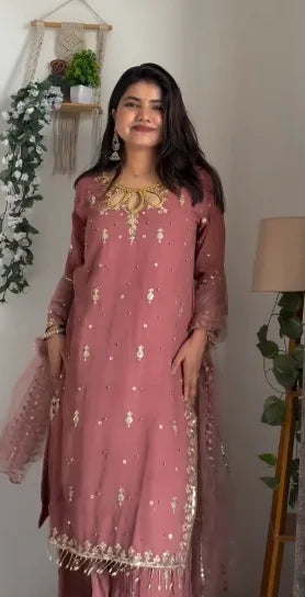 Rosé Bloom Pink Co-ord Set – Soft, Stylish, and Effortlessly Feminine