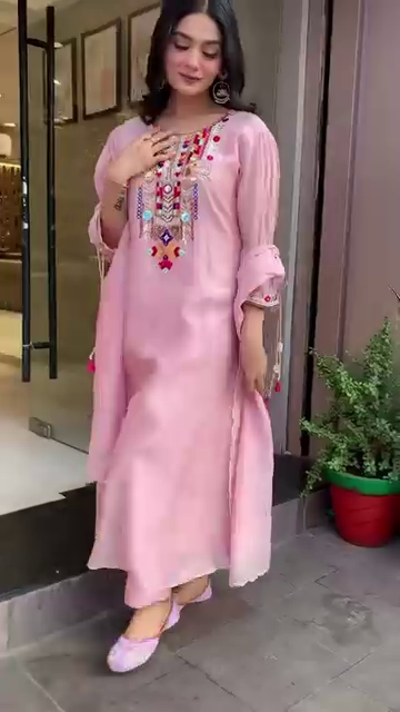 Women’s Light Pink Embroidered Kurta with Colorful Mirror Work Detailing – Stylish Straight Fit Ethnic Outfit with 3/4 Sleeves