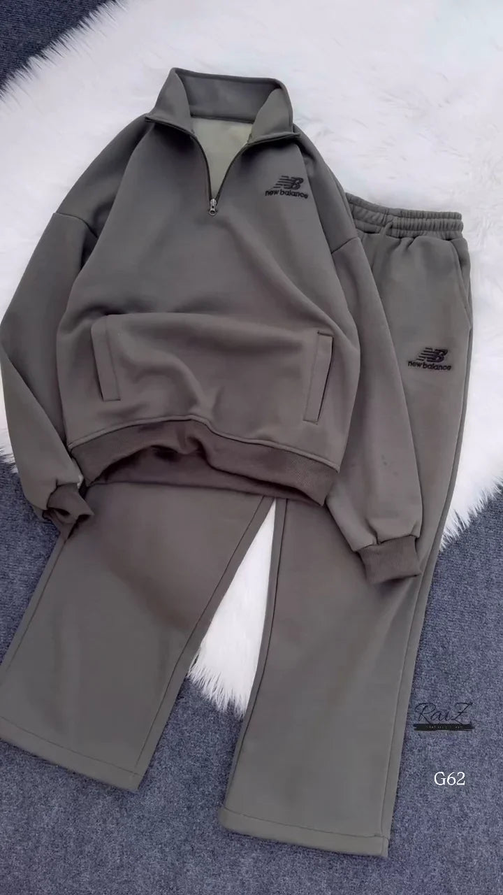 Stylish Half Zip Fleece Tracksuit Set for Women with Loose Fit Pullover and Wide Leg Jogger Pants