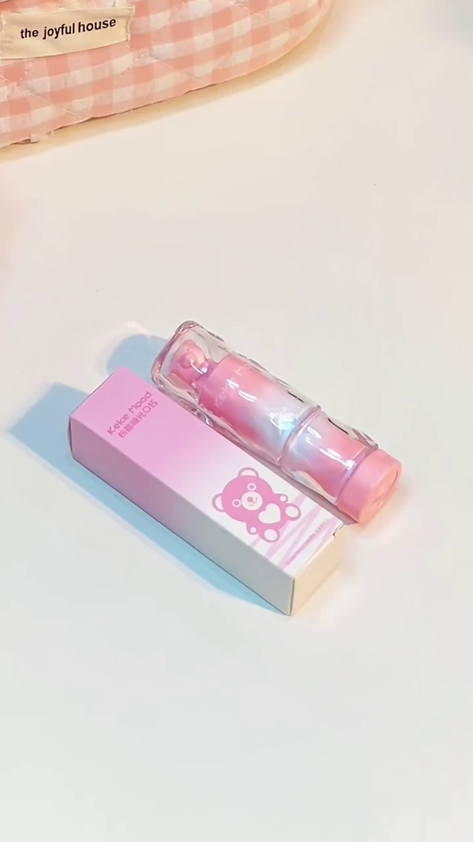 Chic and Playful Pink Gradient Lipstick with Soft, Creamy Texture for a Bold Yet Effortlessly Natural Look