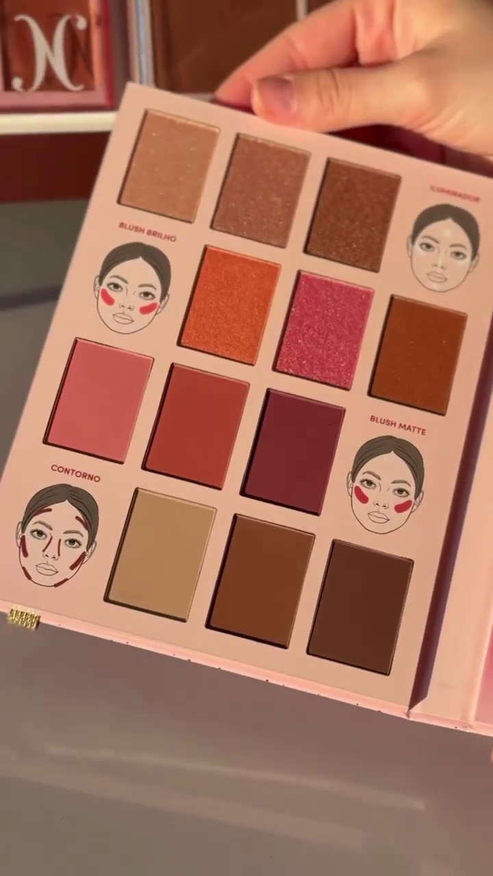 Ultimate Multi-Purpose Face Palette: Shimmering Highlighters, Vibrant Blushes, and Contouring Shades for a Complete, Radiant Look