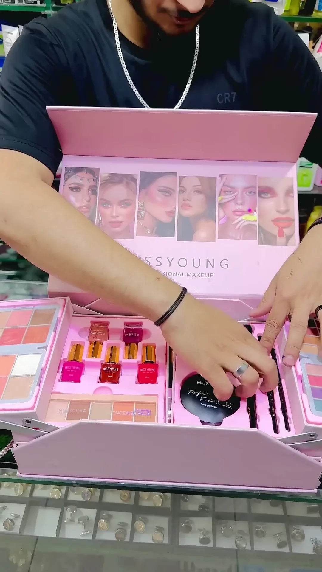 Glamorous All-in-One Makeup Kit – Trendy Cosmetic Collection for Women