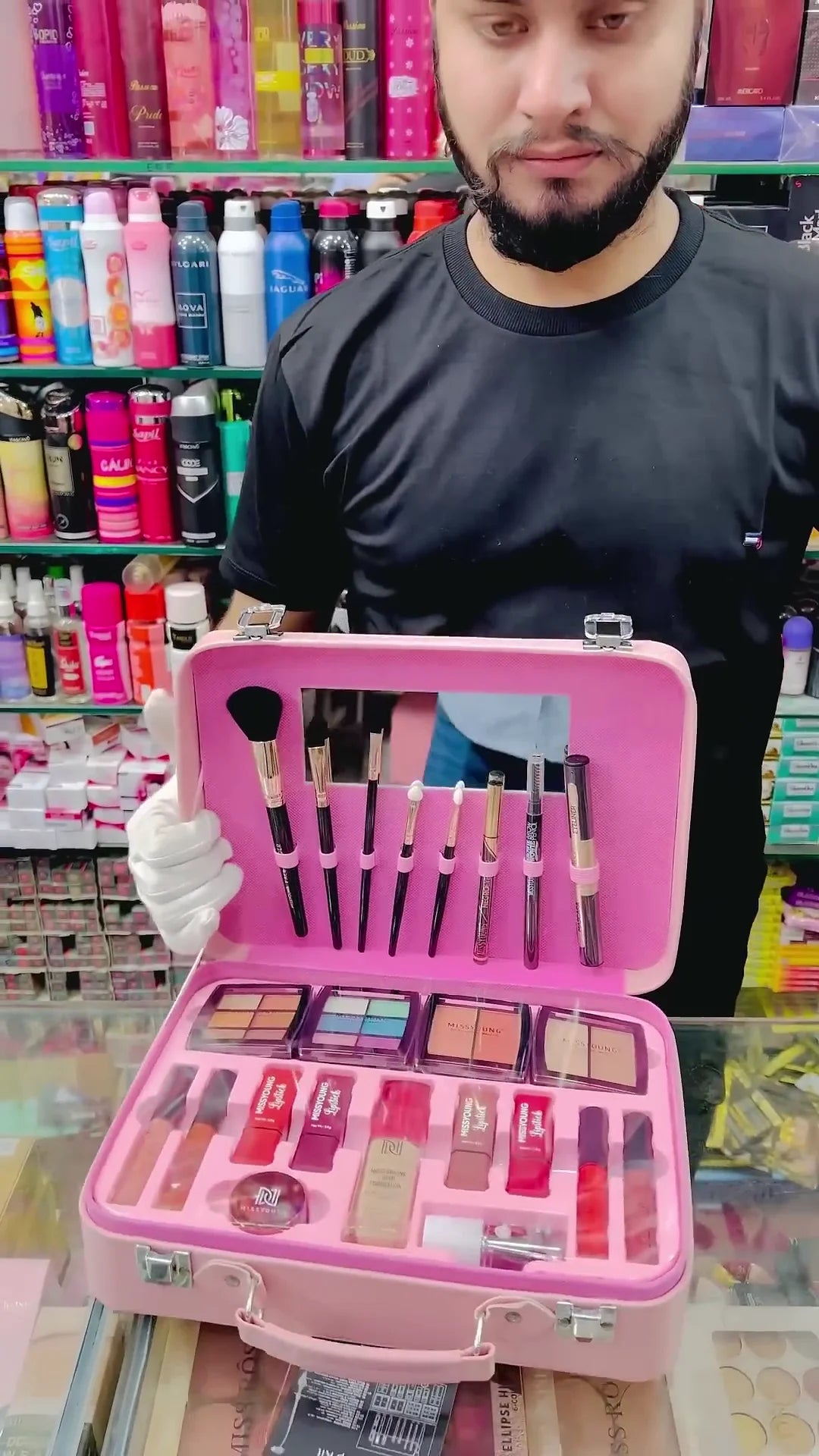 Fashionable Complete Makeup Kit – Elegant Collection of Essentials