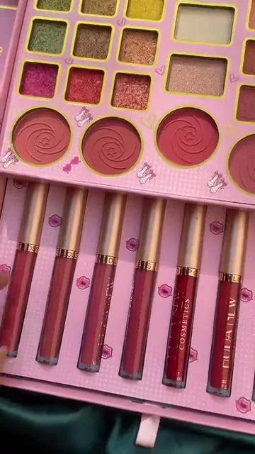 Chic Professional Makeup Kit – All-in-One Elegant Beauty Collection