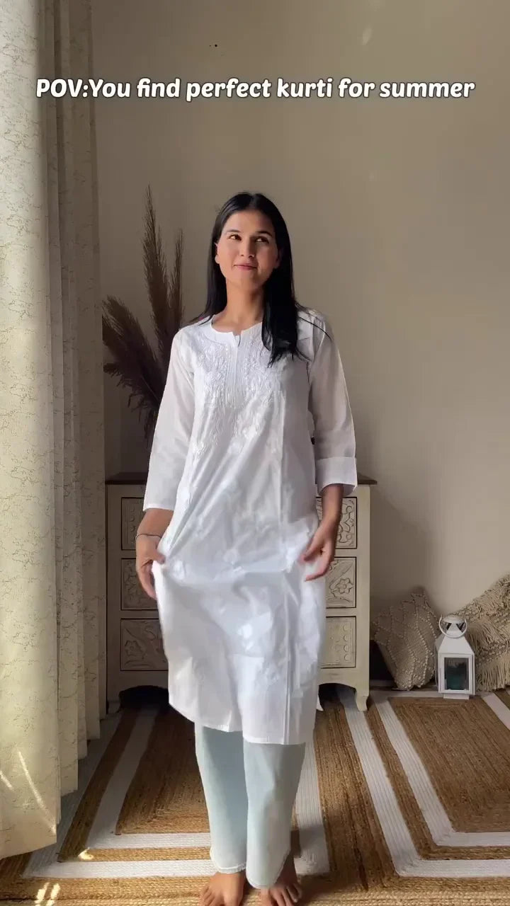 Traditional Silk Saree with Zari Border