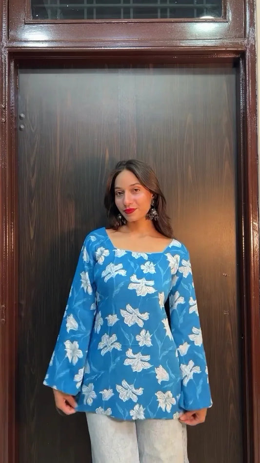 Tunic: A Modern Blend of Relaxed Comfort, Minimal Elegance, and Everyday Versatile Style