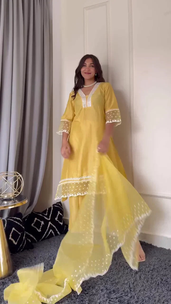 raditional Ethnic Outfit for Women | Style 23 Style