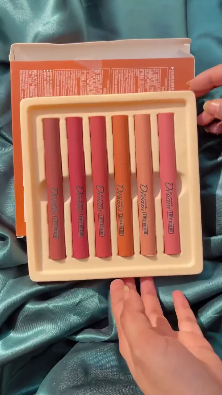 So Sweet Dream Matte Lip Crayon Set – 6 Richly Pigmented, Silky Touch, Long-Lasting Smooth Velvet Lipsticks in Multi Nude & Bold Shades for Effortless Everyday Glam and Professional Finish