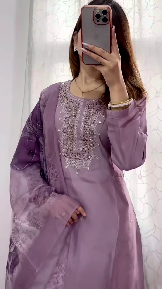 Lavender Embroidered Suit with Flowing Dupatta – Perfect Blend of Comfort, Style & Grace for Every Occasion